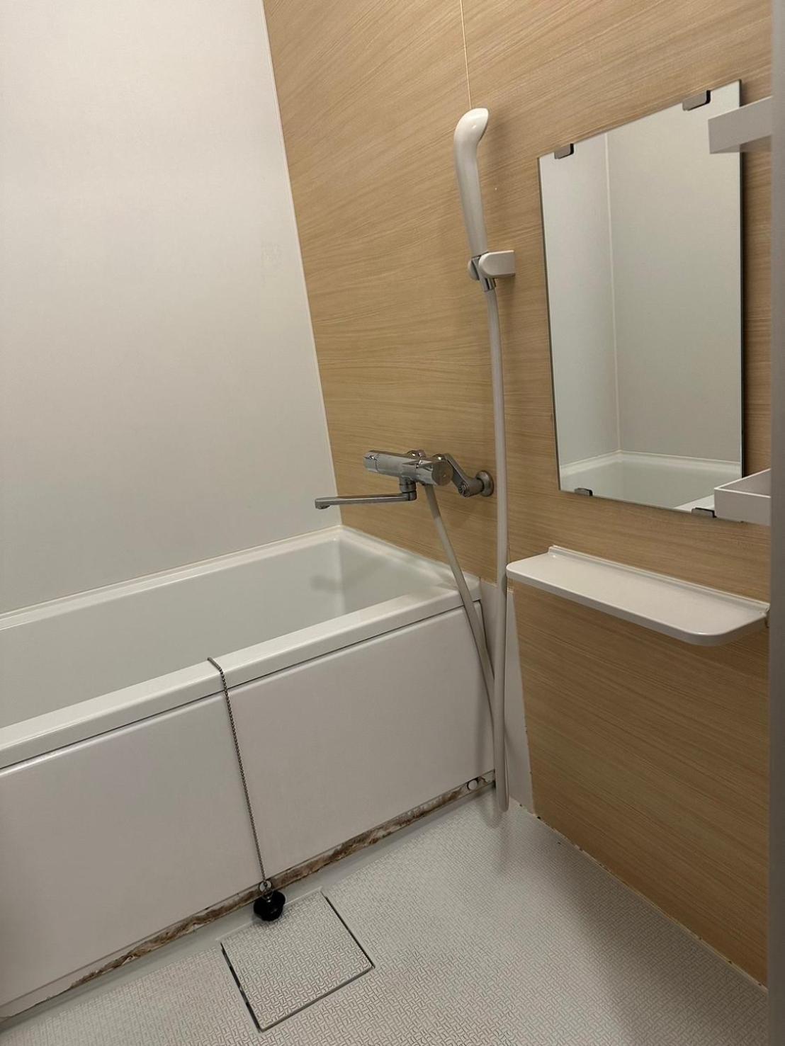 Three Beds With Kitchen By Shinsaibashi Osaka